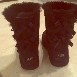 Women’s size 8 black UGG boots